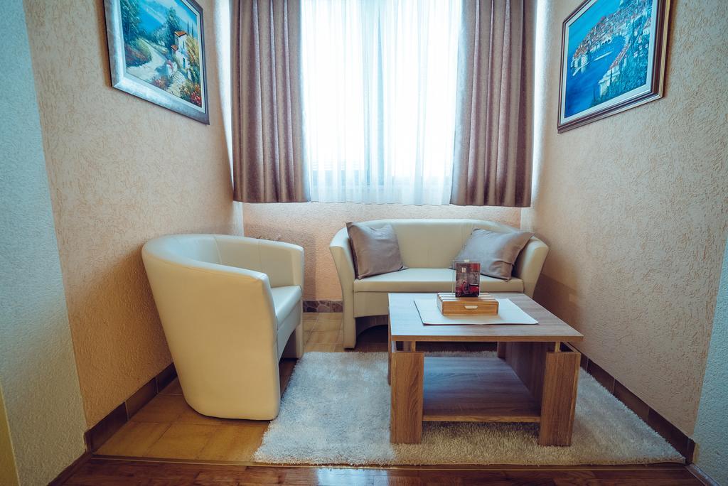 אימוטסקי Ivica Apartments מראה חיצוני תמונה