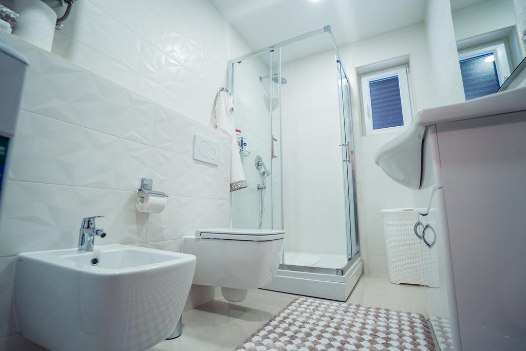 אימוטסקי Ivica Apartments מראה חיצוני תמונה